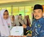 Pembagian Rapor Semester Genap Tahun Ajaran 2025/2026 MTsN 17 Tanah Datar, Kepala Madrasah Tekankan Pentingnya Peran Orang Tua