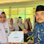 Pembagian Rapor Semester Genap Tahun Ajaran 2025/2026 MTsN 17 Tanah Datar, Kepala Madrasah Tekankan Pentingnya Peran Orang Tua