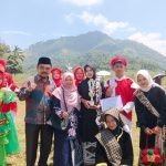 Semarak HUT RI ke-81, MTsN 17 Tanah Datar Raih Juara Drum Band dan Pawai Alegoris